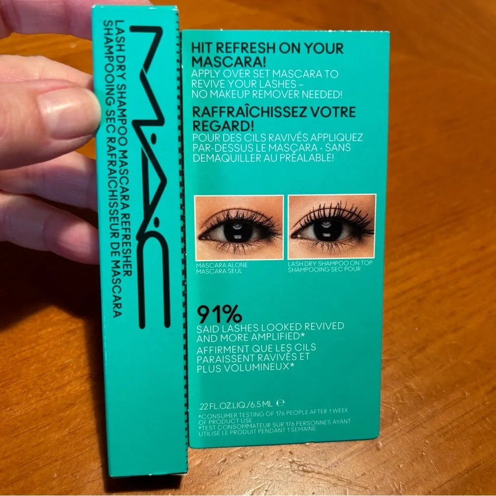MAC Lash Dry Shampoo Mascara Refresher